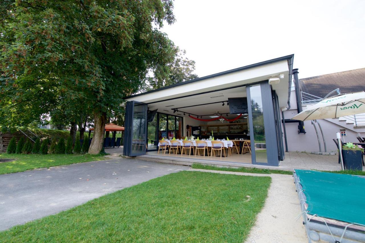 Penzion Formula Trenčín Dış mekan fotoğraf