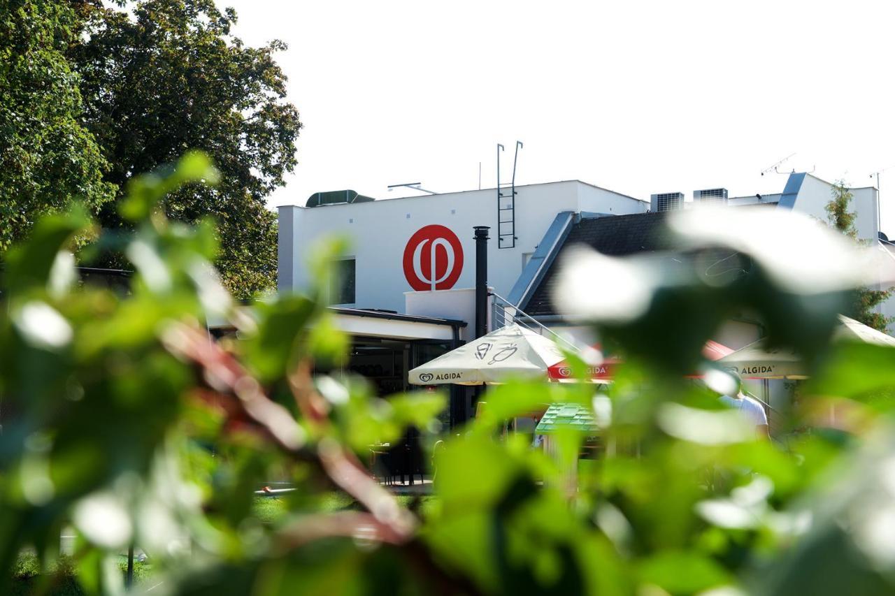Penzion Formula Trenčín Dış mekan fotoğraf